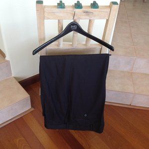 Haggar Men's Premium Comfort Classic Fit, Pleat Front, Cuffed Leg, Dress Pants